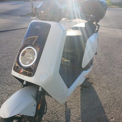 NIU NQIX300
